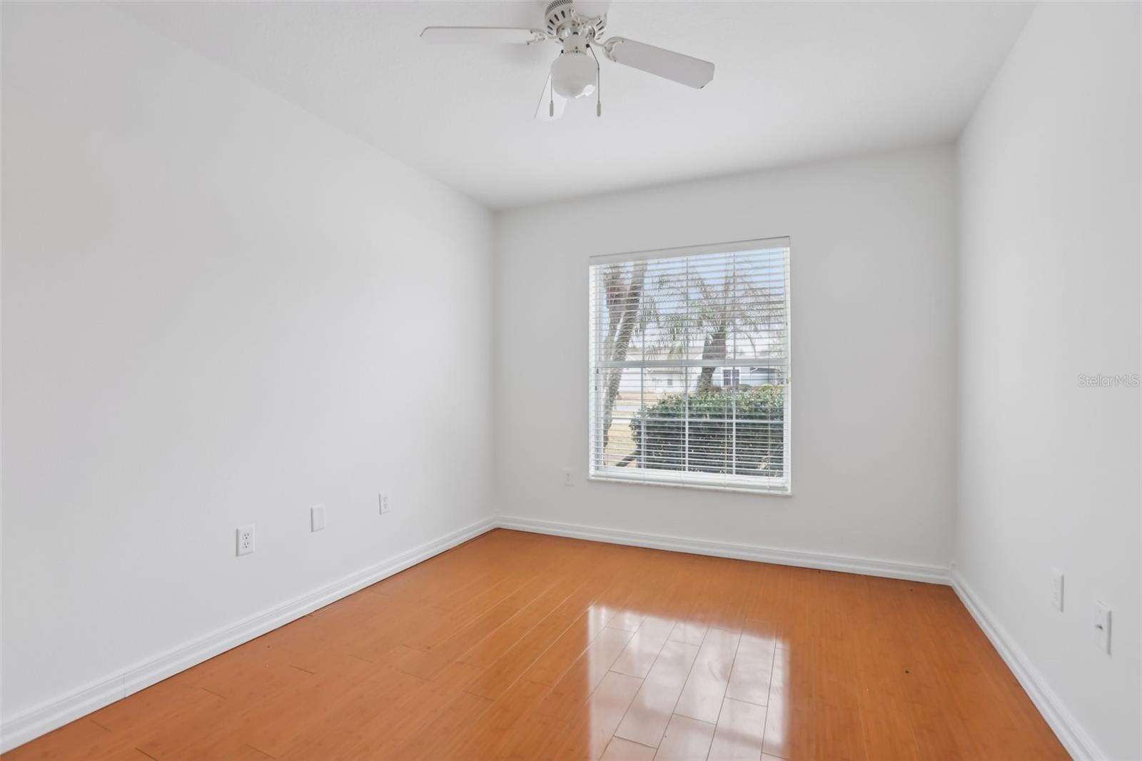 Image 30 of 54 For 6917 Oakcrest Way