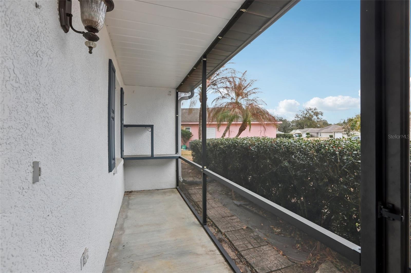 Image 33 of 54 For 6917 Oakcrest Way