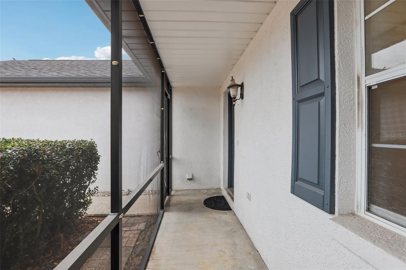 Image 34 of 54 For 6917 Oakcrest Way