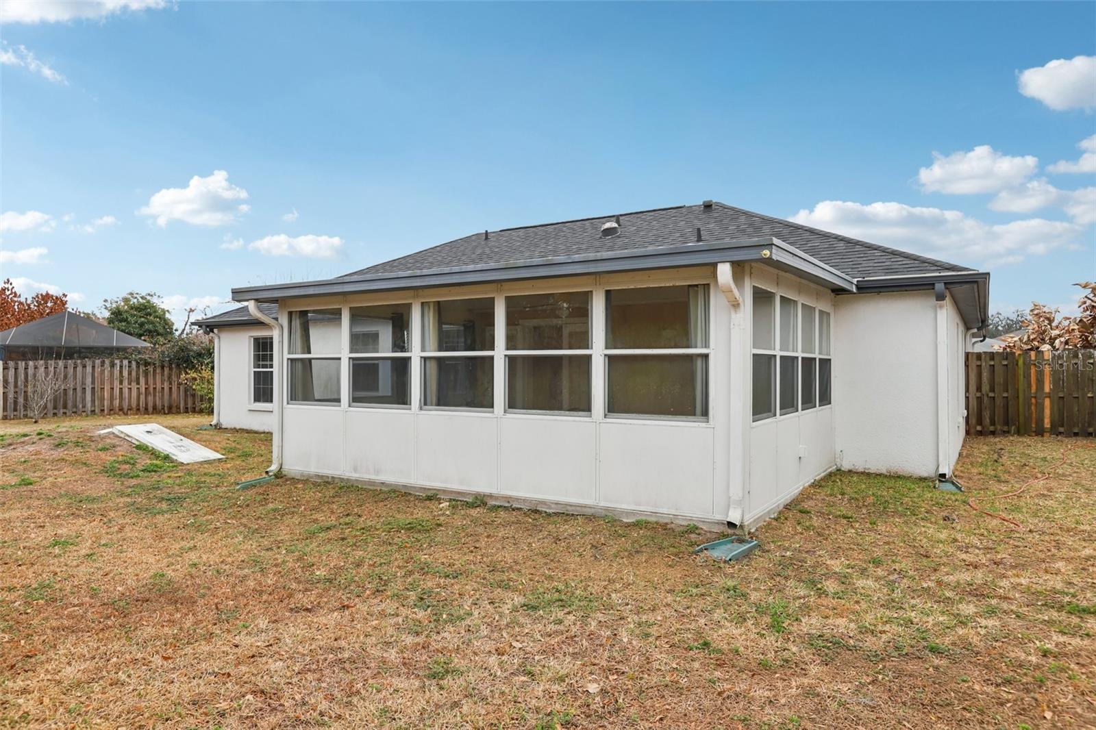 Image 39 of 54 For 6917 Oakcrest Way