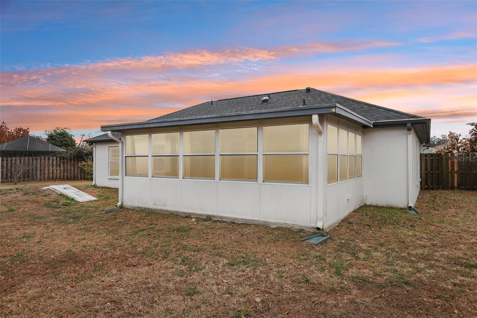 Image 53 of 54 For 6917 Oakcrest Way