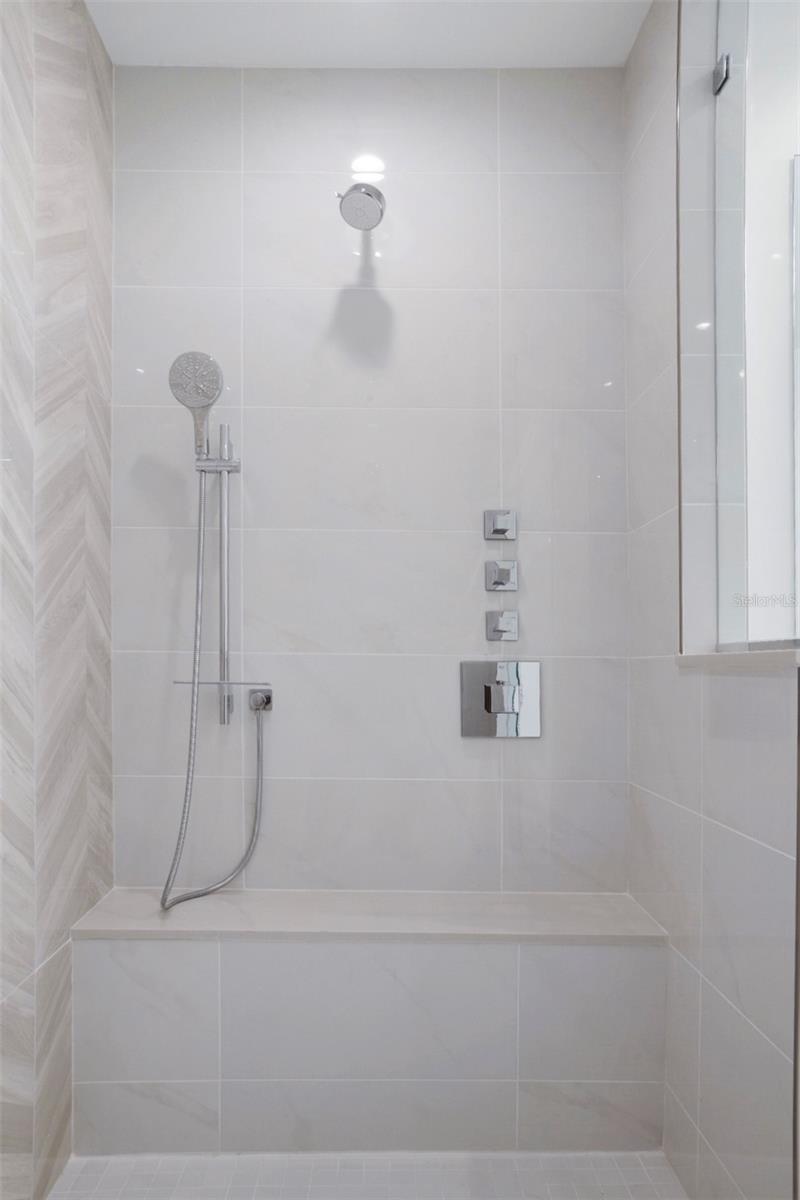 Image 19 of 54 For 400 Central Avenue 906