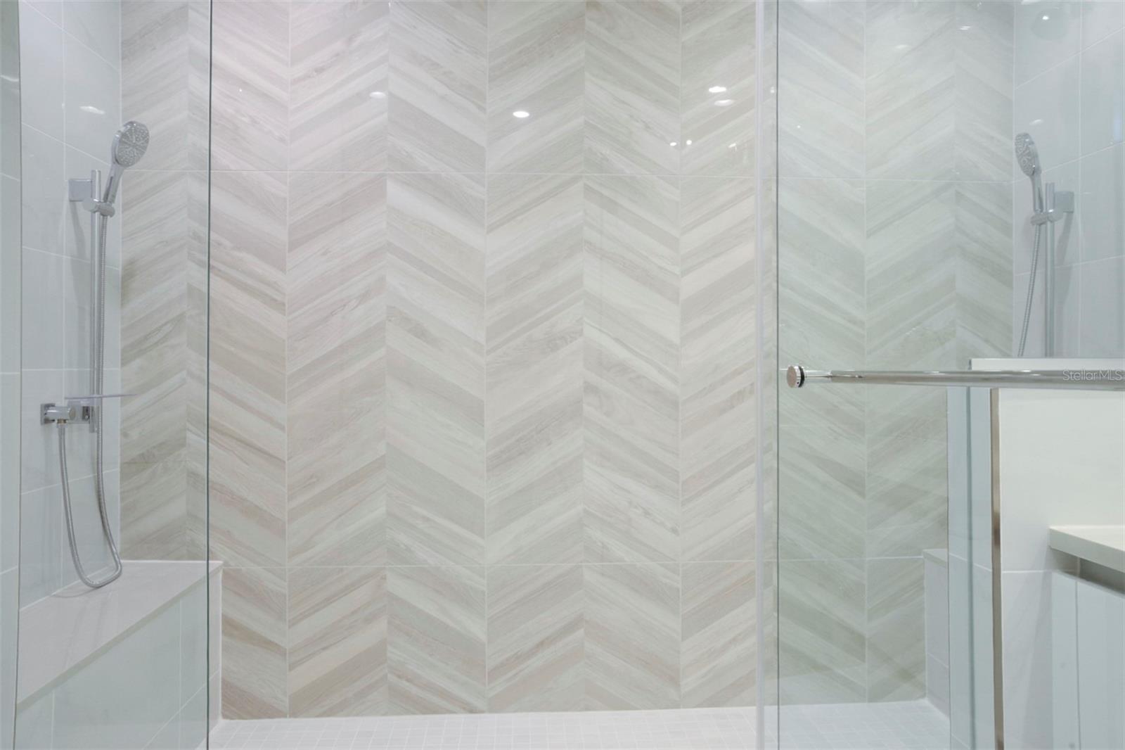 Image 20 of 54 For 400 Central Avenue 906