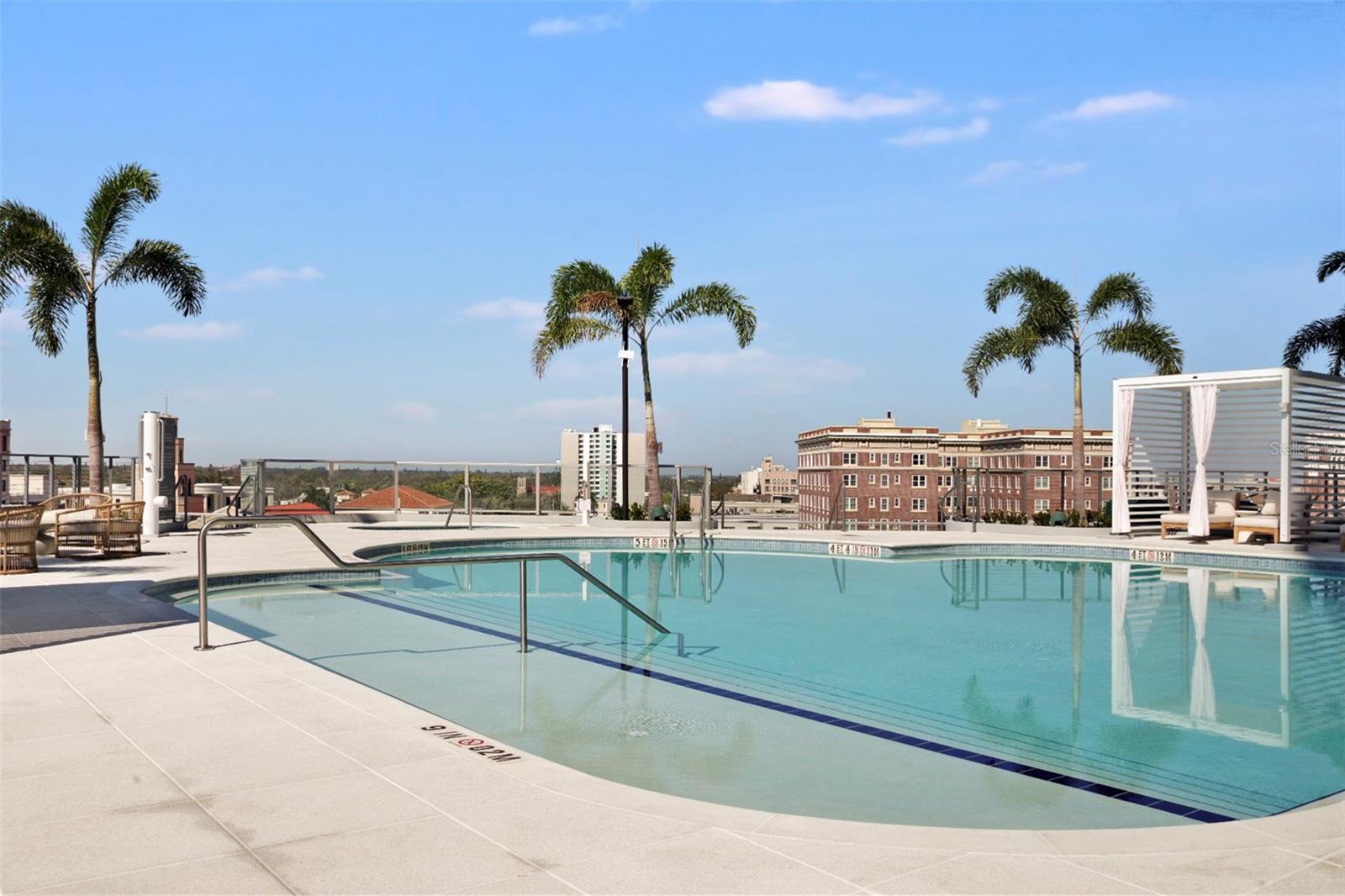 Image 28 of 54 For 400 Central Avenue 906