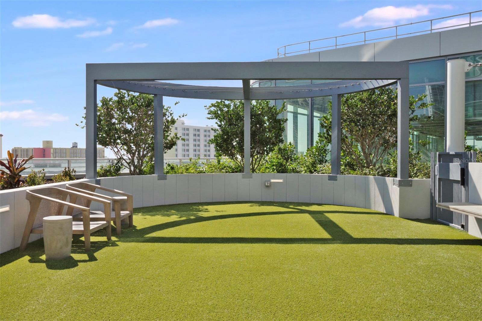 Image 32 of 54 For 400 Central Avenue 906