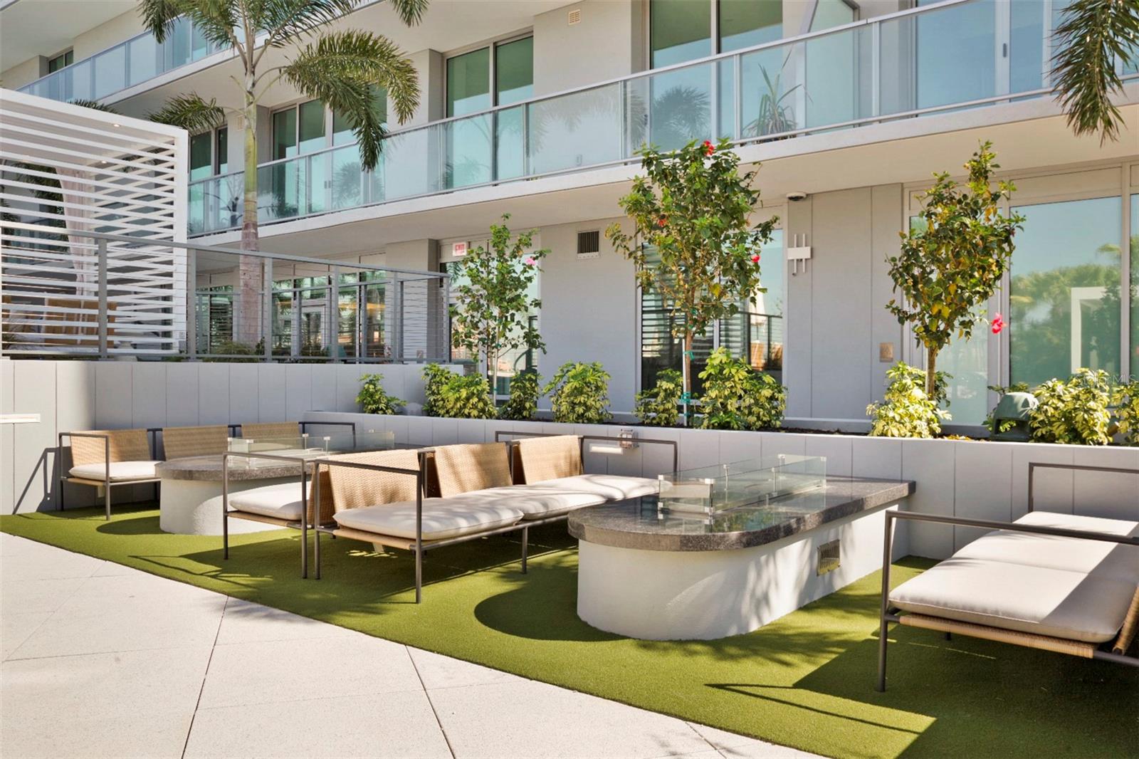 Image 34 of 54 For 400 Central Avenue 906