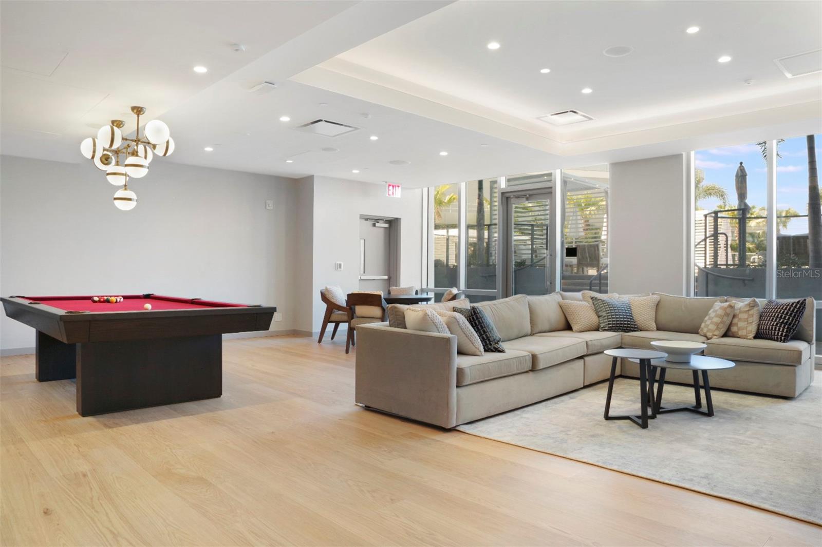 Image 42 of 54 For 400 Central Avenue 906