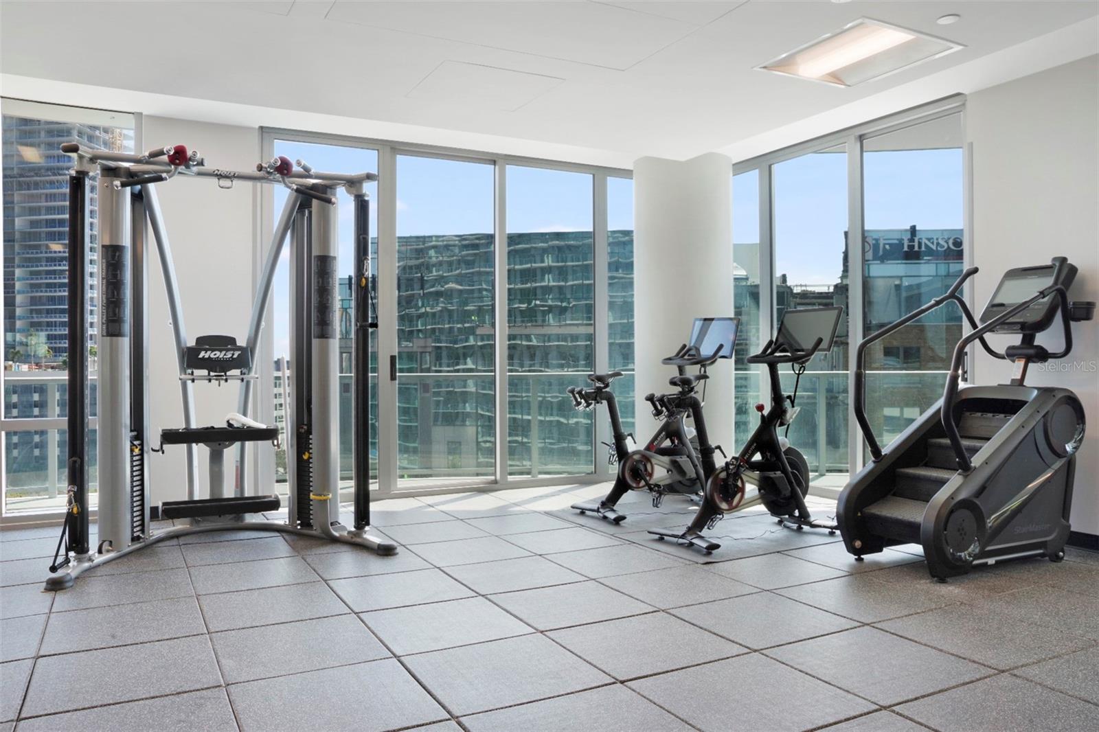 Image 49 of 54 For 400 Central Avenue 906