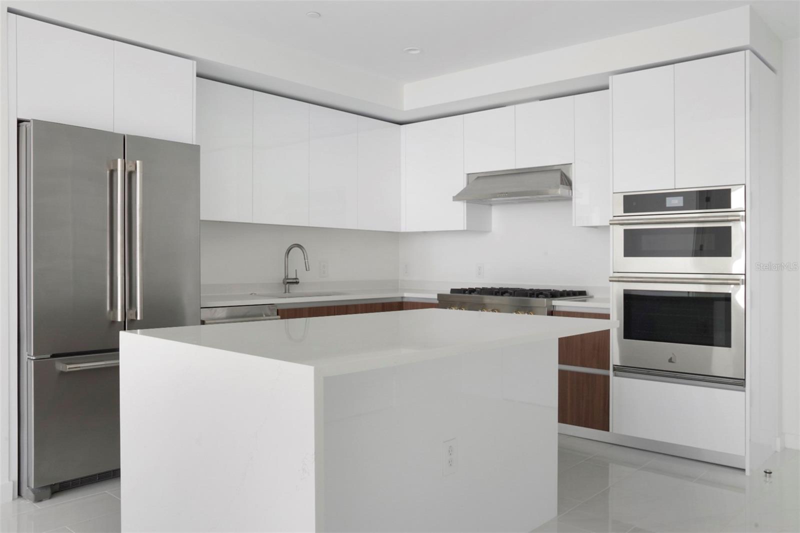 Image 5 of 54 For 400 Central Avenue 906