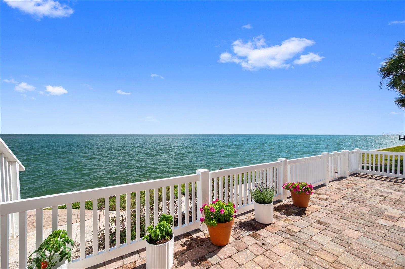 Listing photo id 27 for 4842 Coquina Key Drive Se B