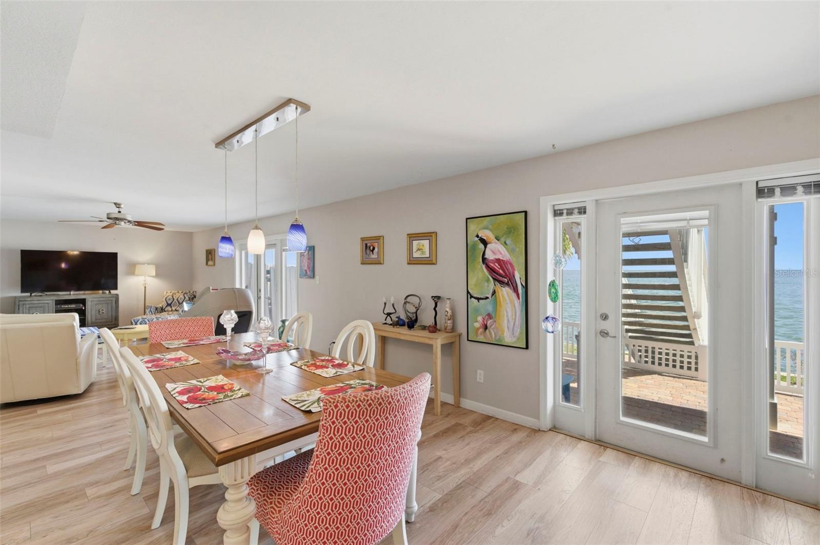 Listing photo id 5 for 4842 Coquina Key Drive Se B