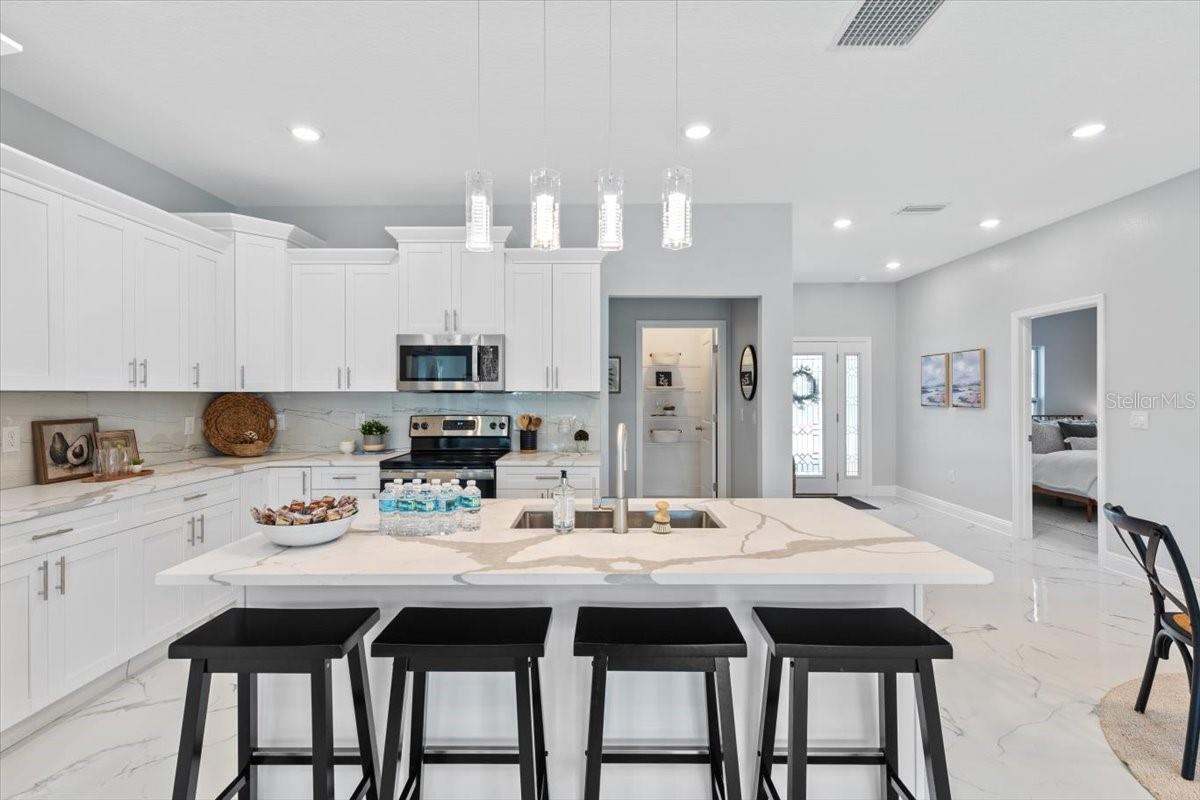 Image 11 of 45 For 6605 24th Ave Avenue S