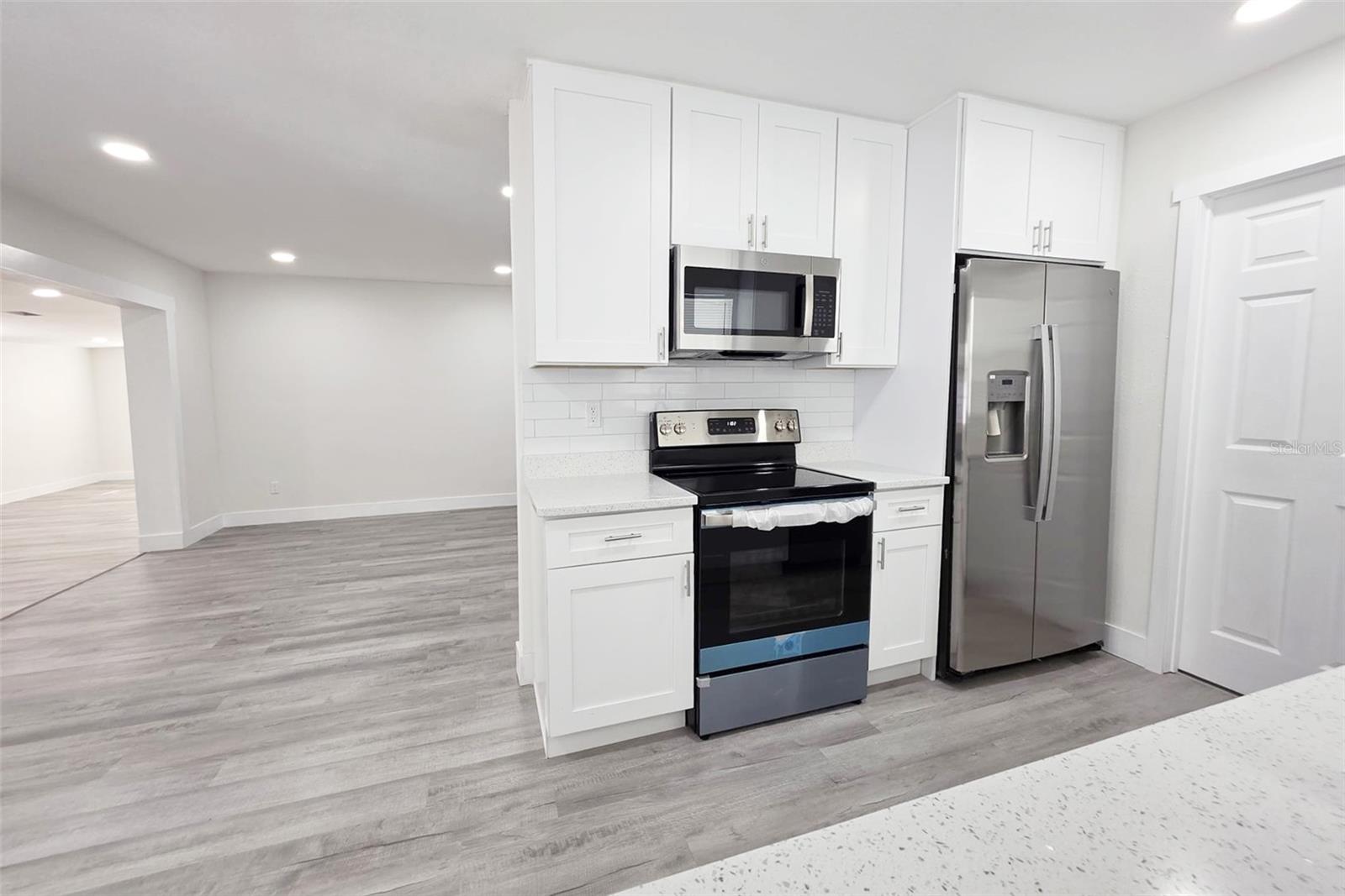 Image 12 of 26 For 10415 27th Street