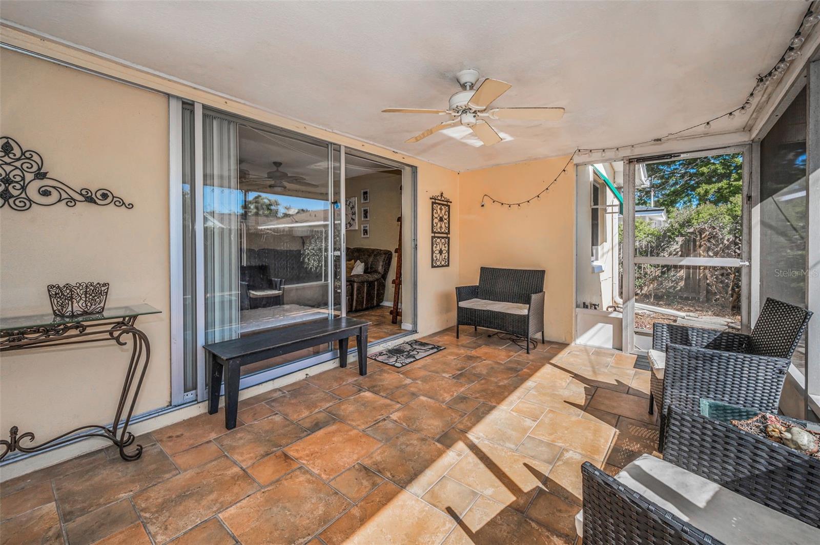 Image 19 of 25 For 2053 Jefferson Avenue