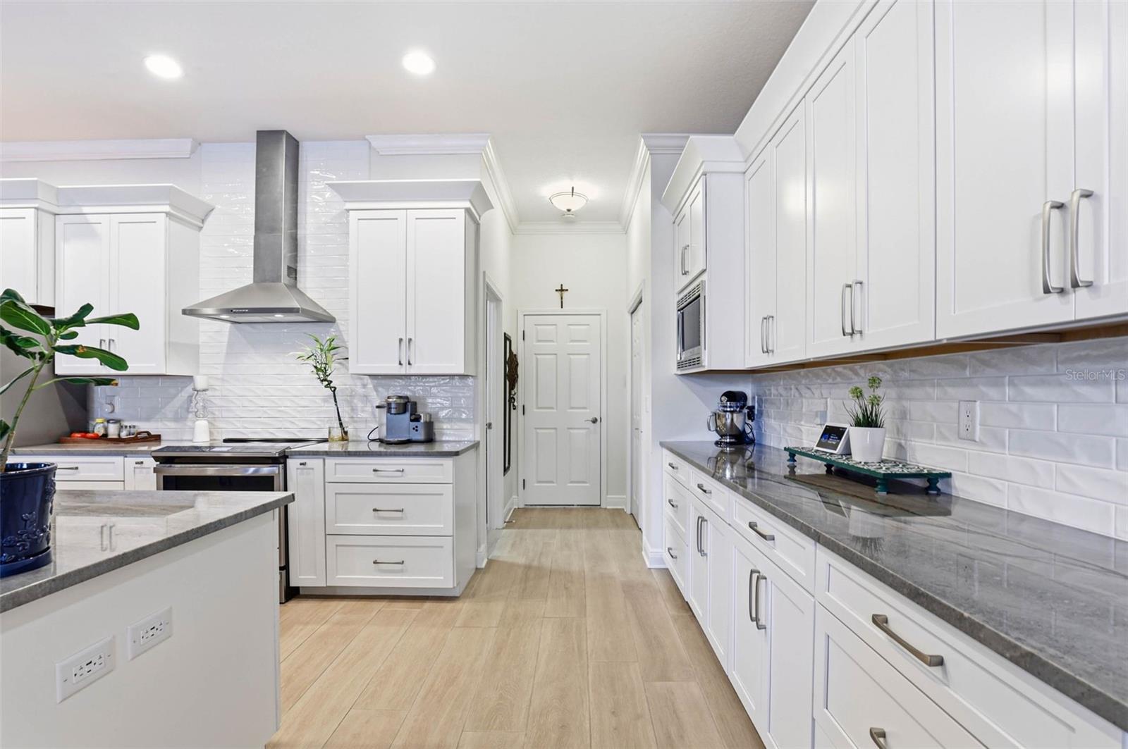 Image 16 of 99 For 3235 Grassglen Place