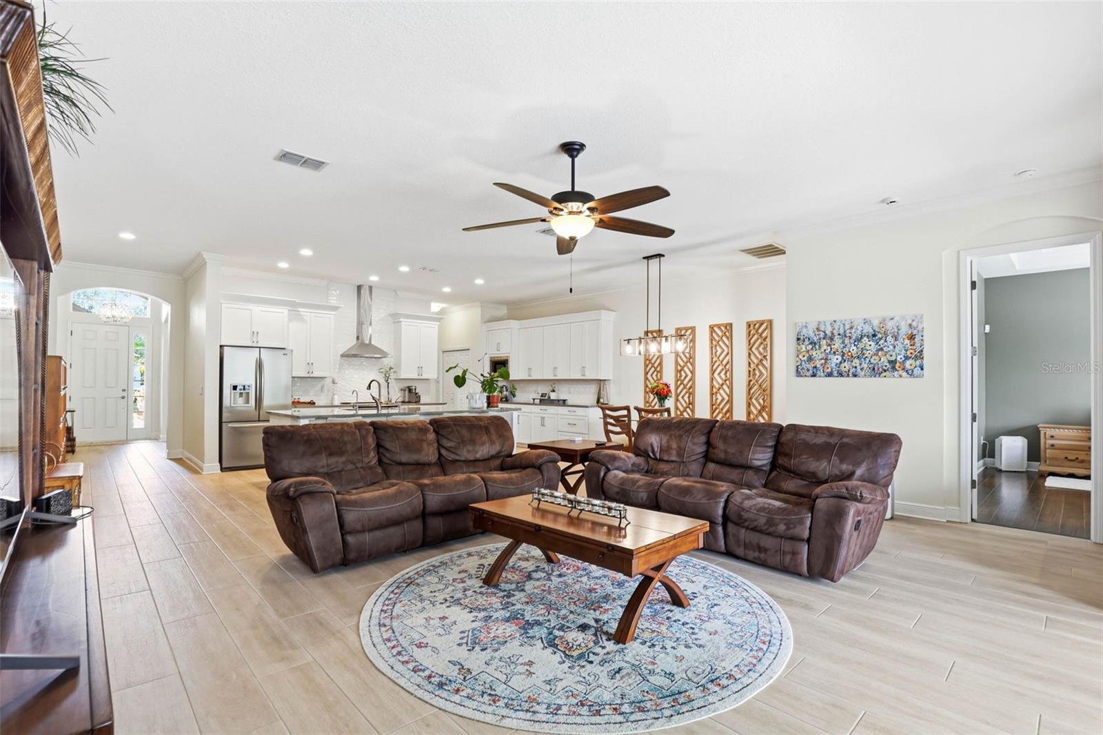 Image 31 of 99 For 3235 Grassglen Place