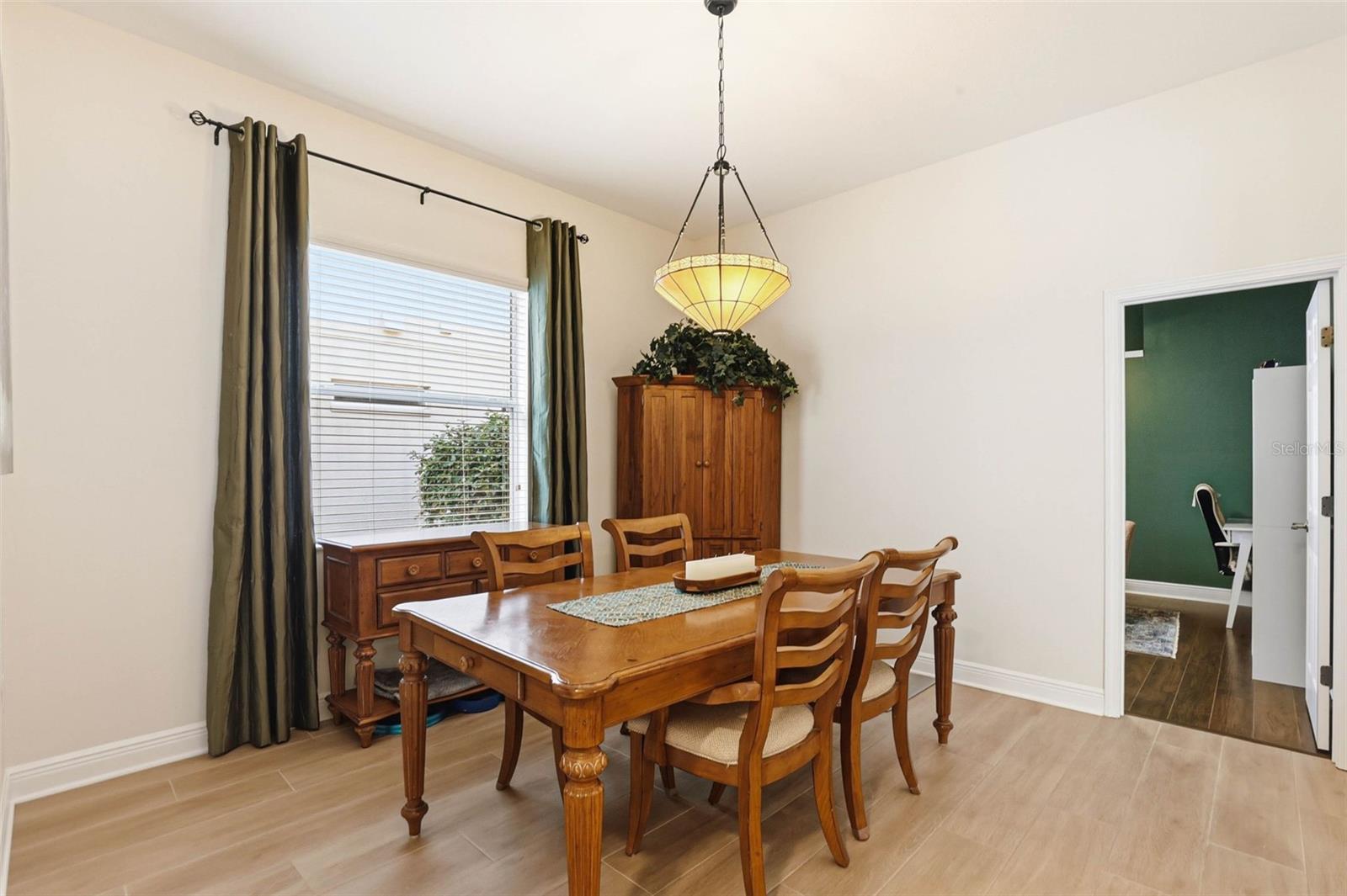 Image 43 of 99 For 3235 Grassglen Place