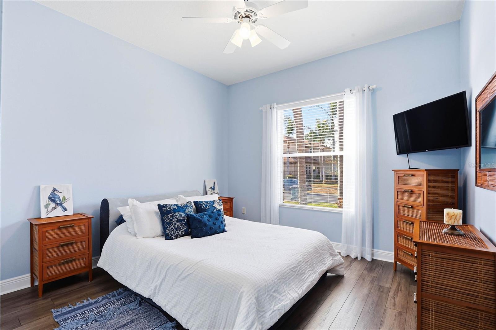 Image 6 of 99 For 3235 Grassglen Place