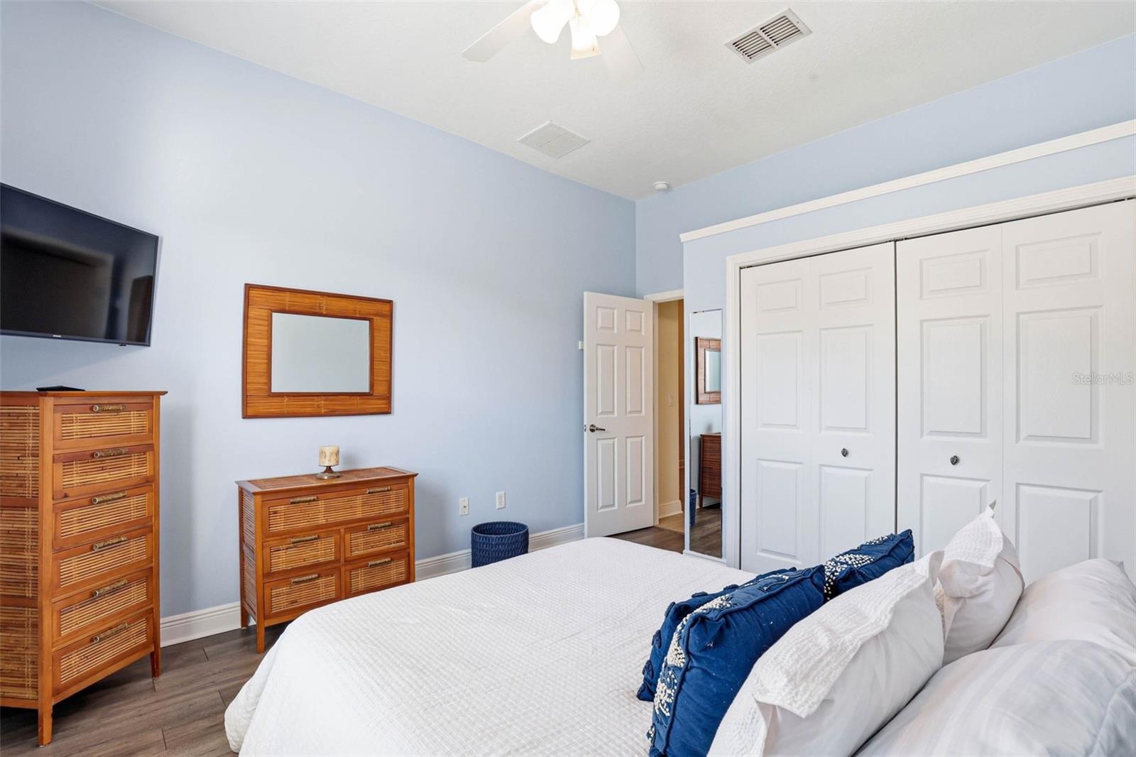 Image 8 of 99 For 3235 Grassglen Place