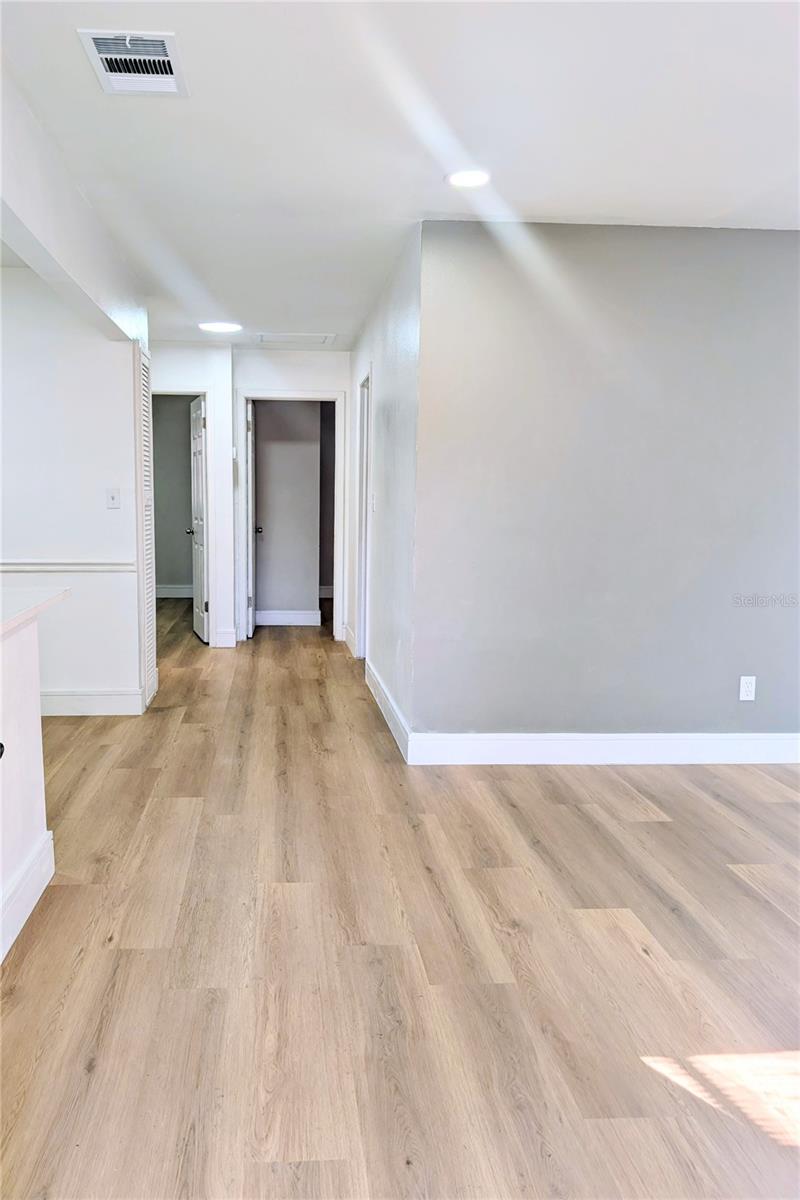 Image 3 of 25 For 1212 Crawford Street