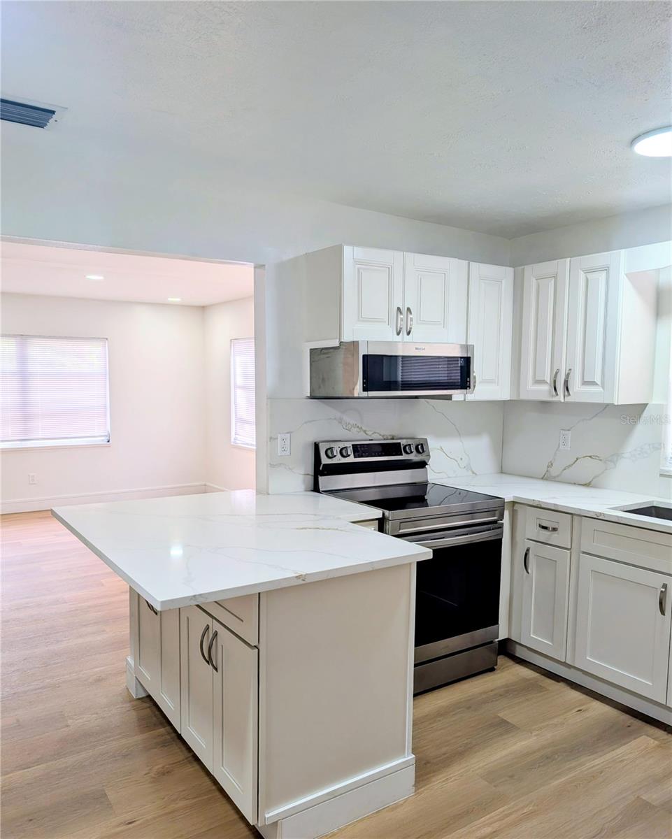 Image 7 of 25 For 1212 Crawford Street