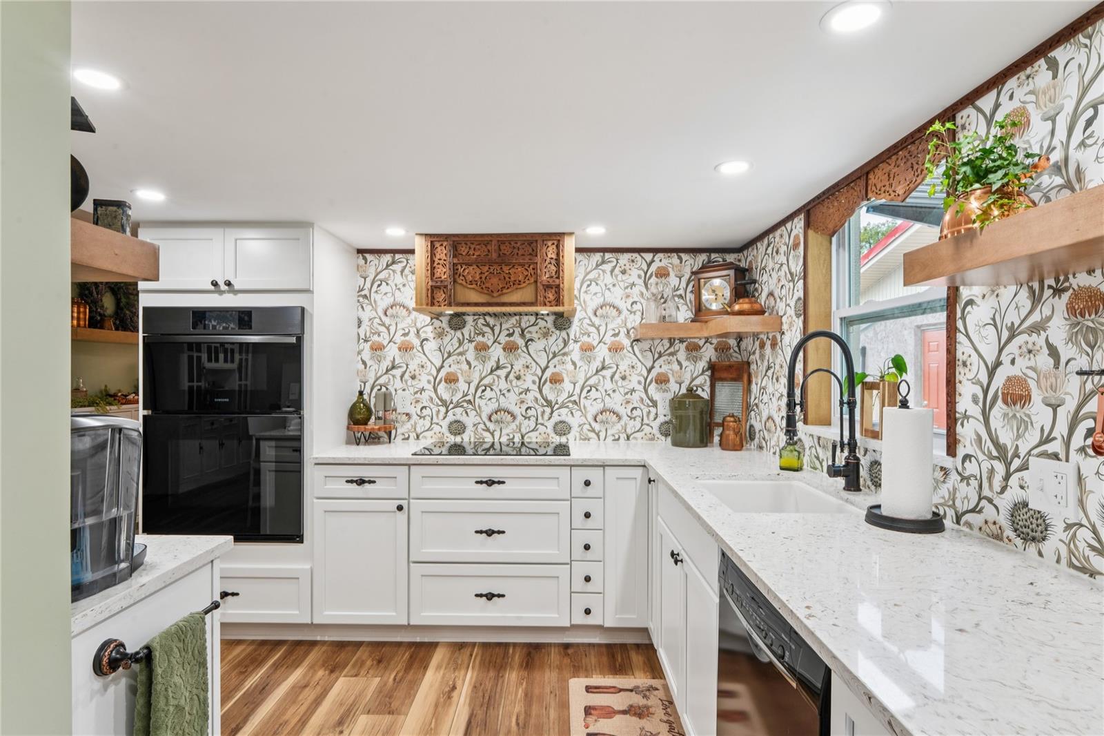 Image 16 of 52 For 6811 Altavista Street