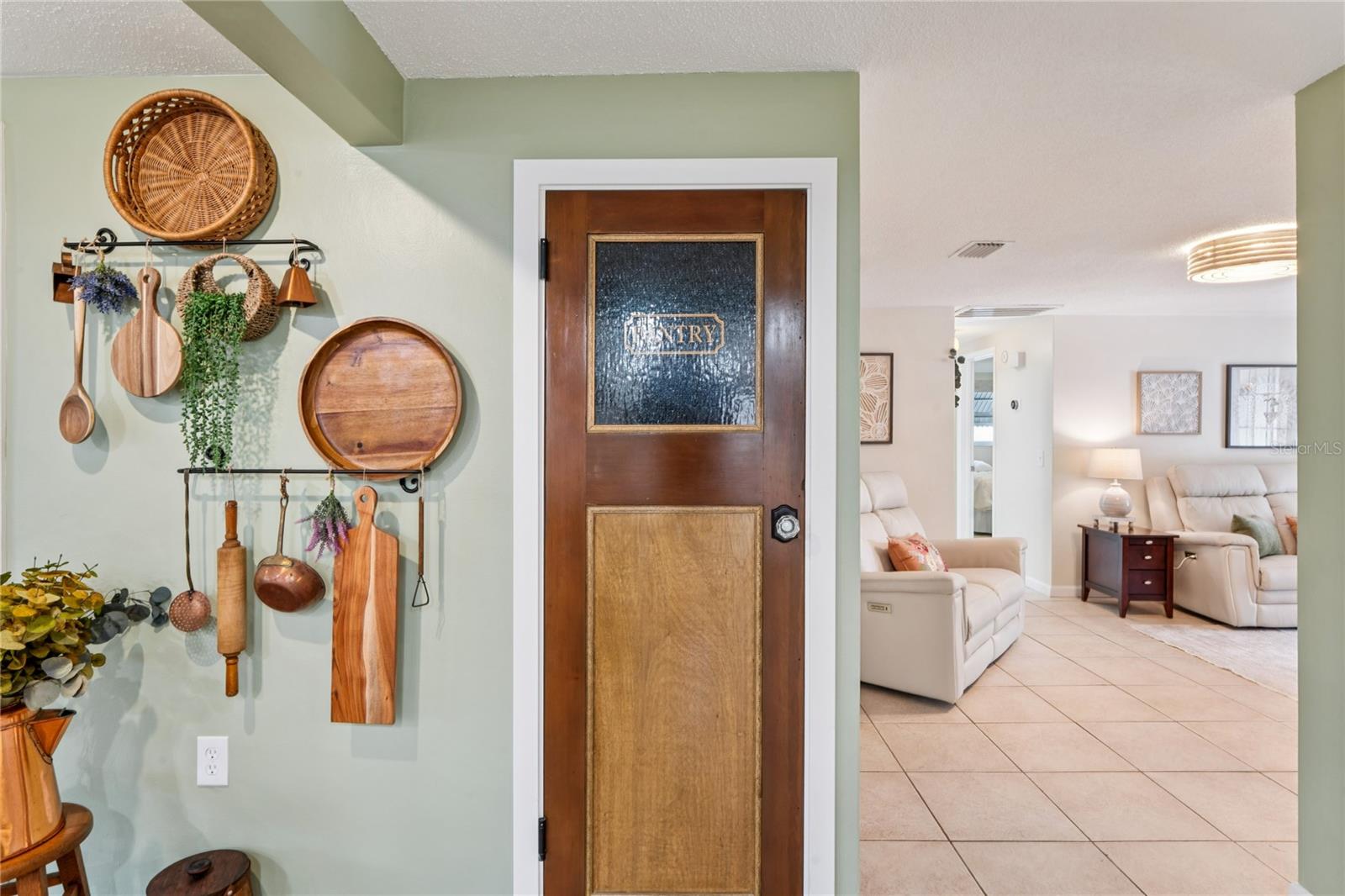 Image 20 of 52 For 6811 Altavista Street