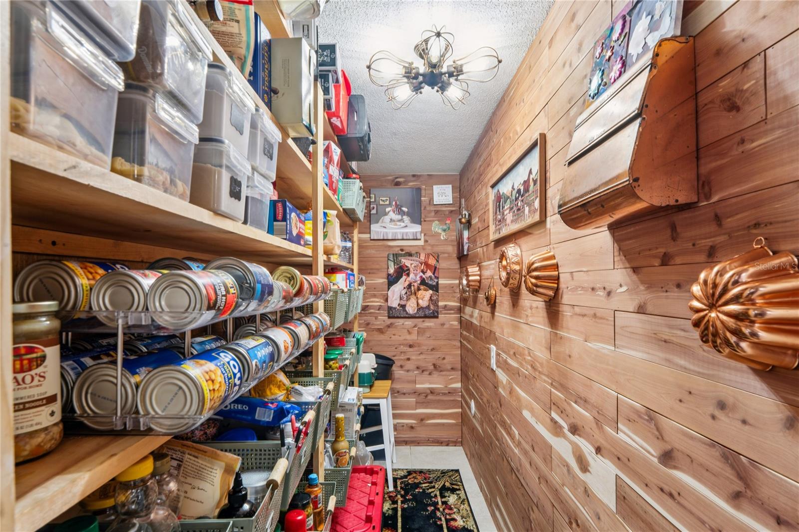 Image 21 of 52 For 6811 Altavista Street