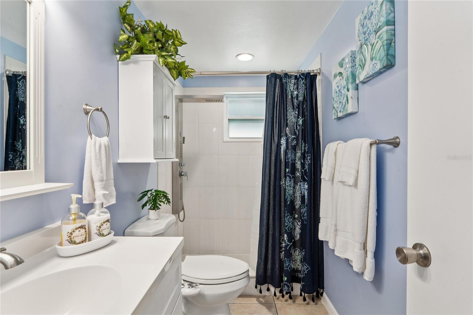 Image 34 of 52 For 6811 Altavista Street