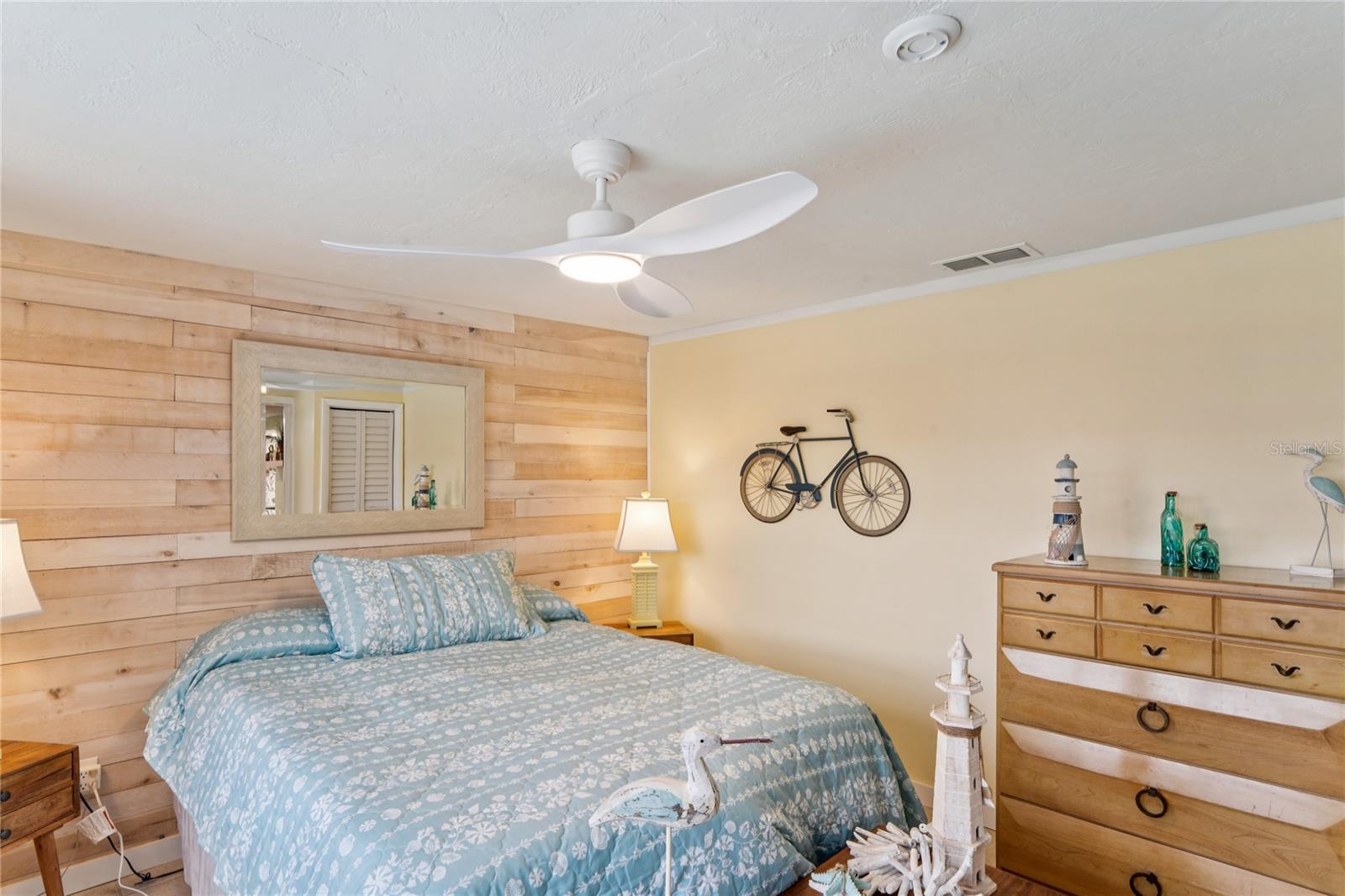 Image 38 of 52 For 6811 Altavista Street