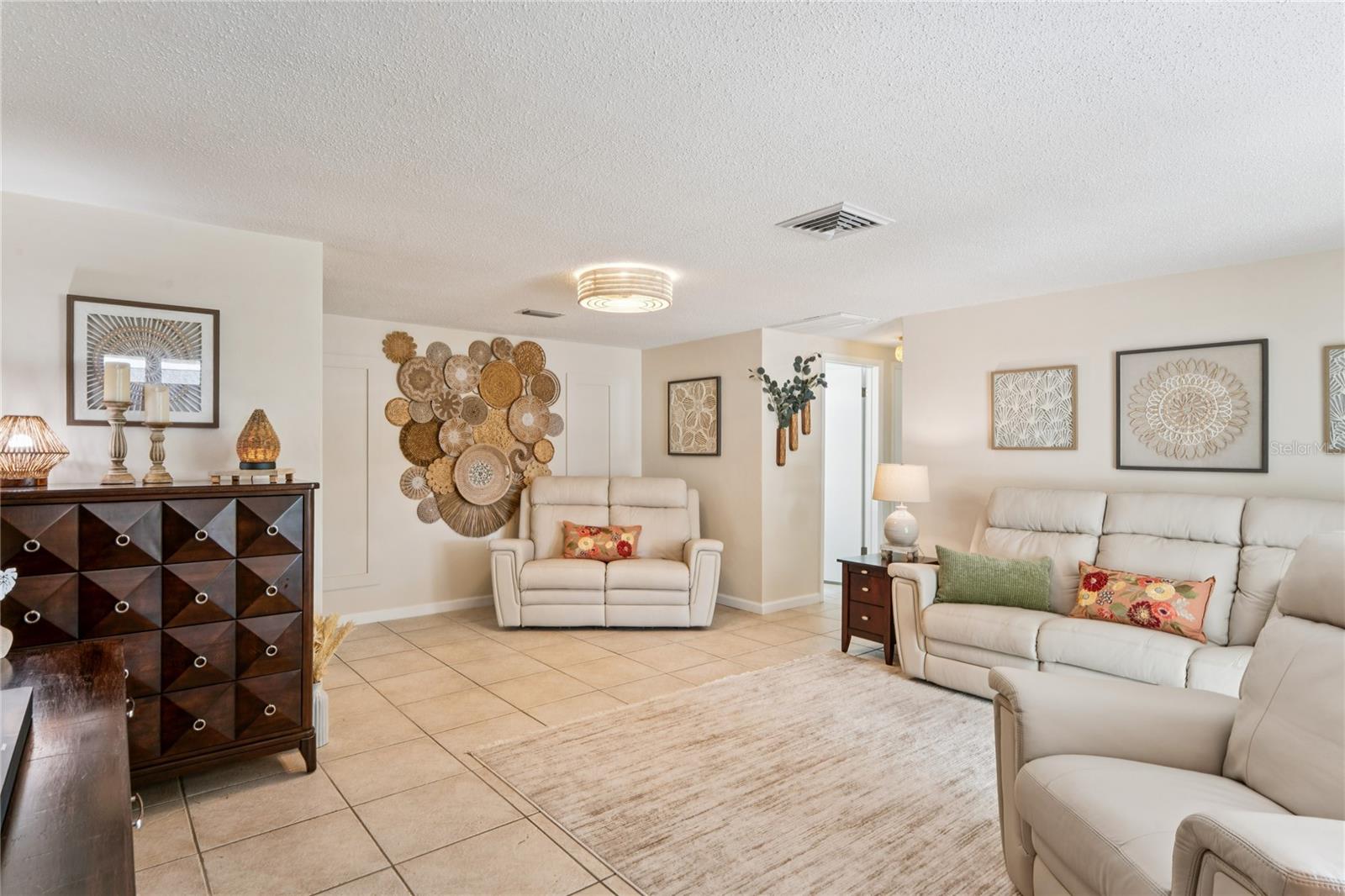 Image 6 of 52 For 6811 Altavista Street