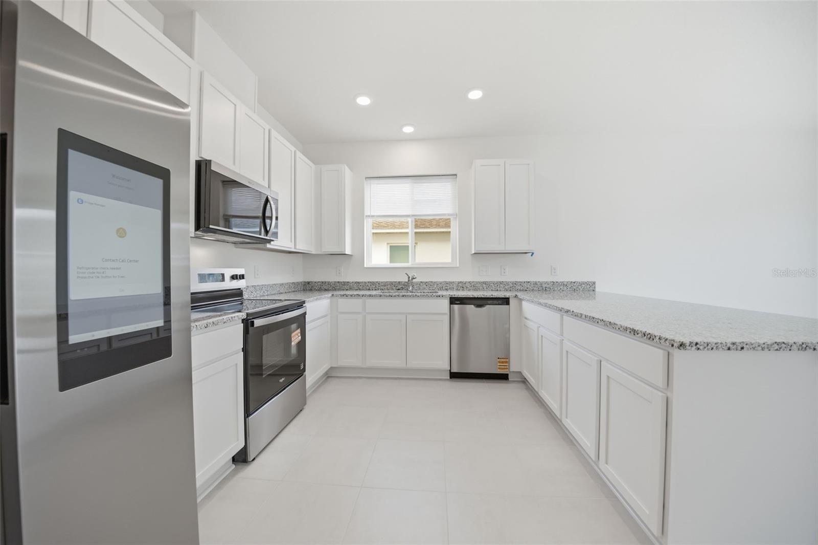 Image 12 of 59 For 37411 Roanoke River Way