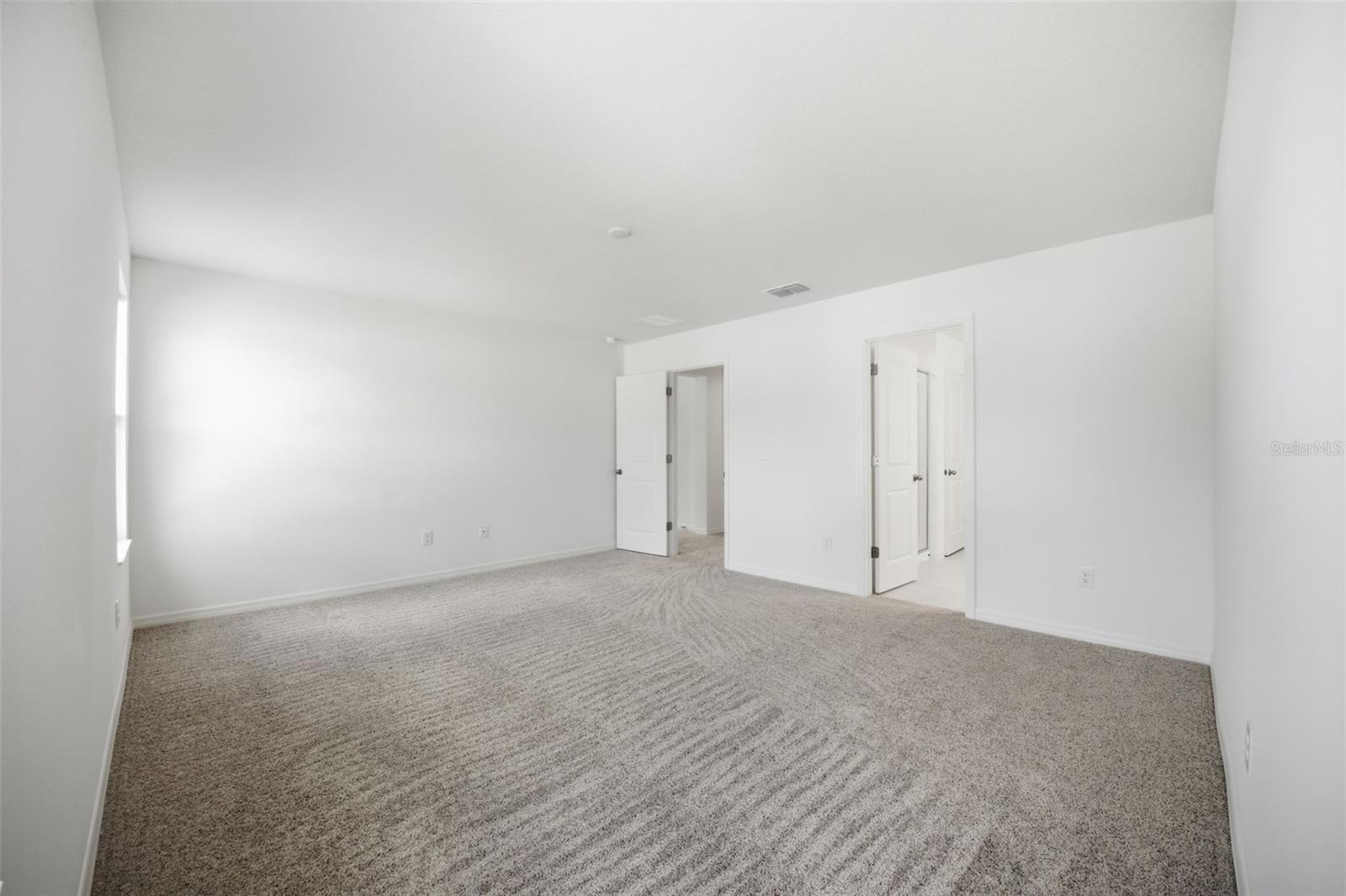 Image 25 of 59 For 37411 Roanoke River Way