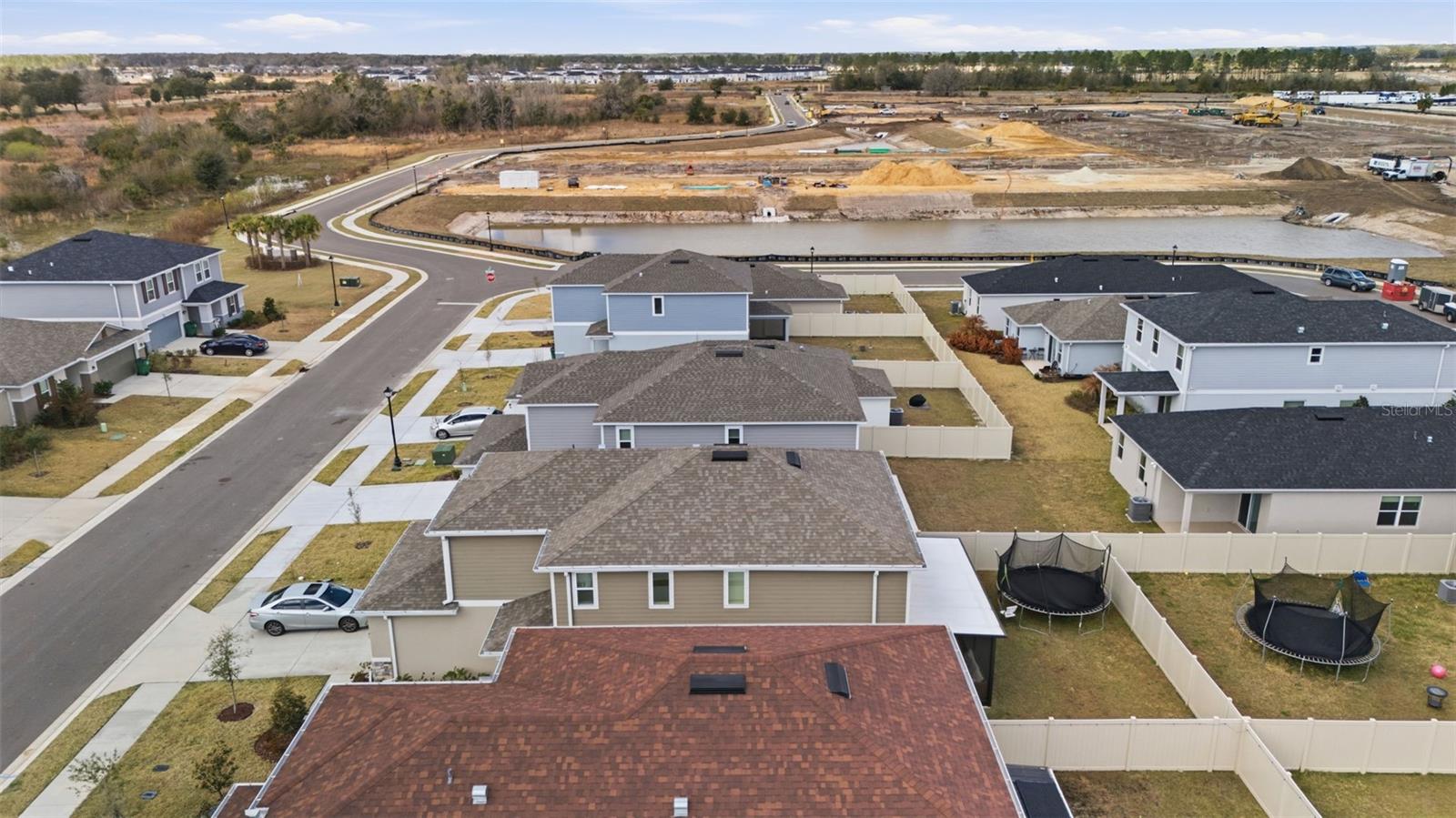 Image 48 of 59 For 37411 Roanoke River Way