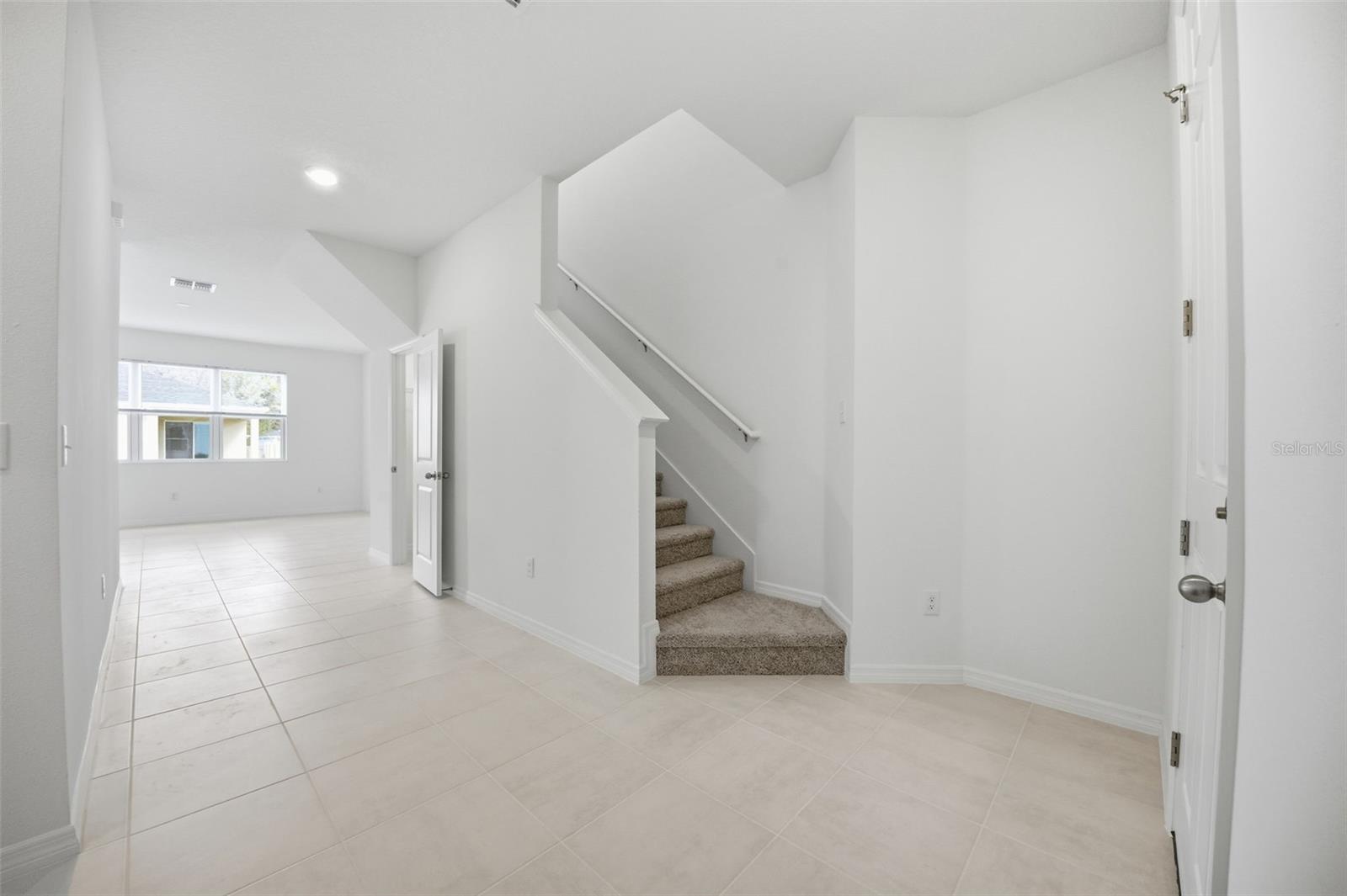 Image 6 of 59 For 37411 Roanoke River Way