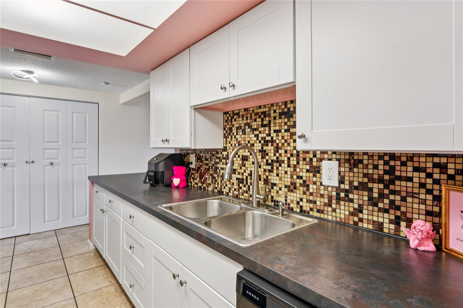 Image 11 of 37 For 6805 Altavista Street