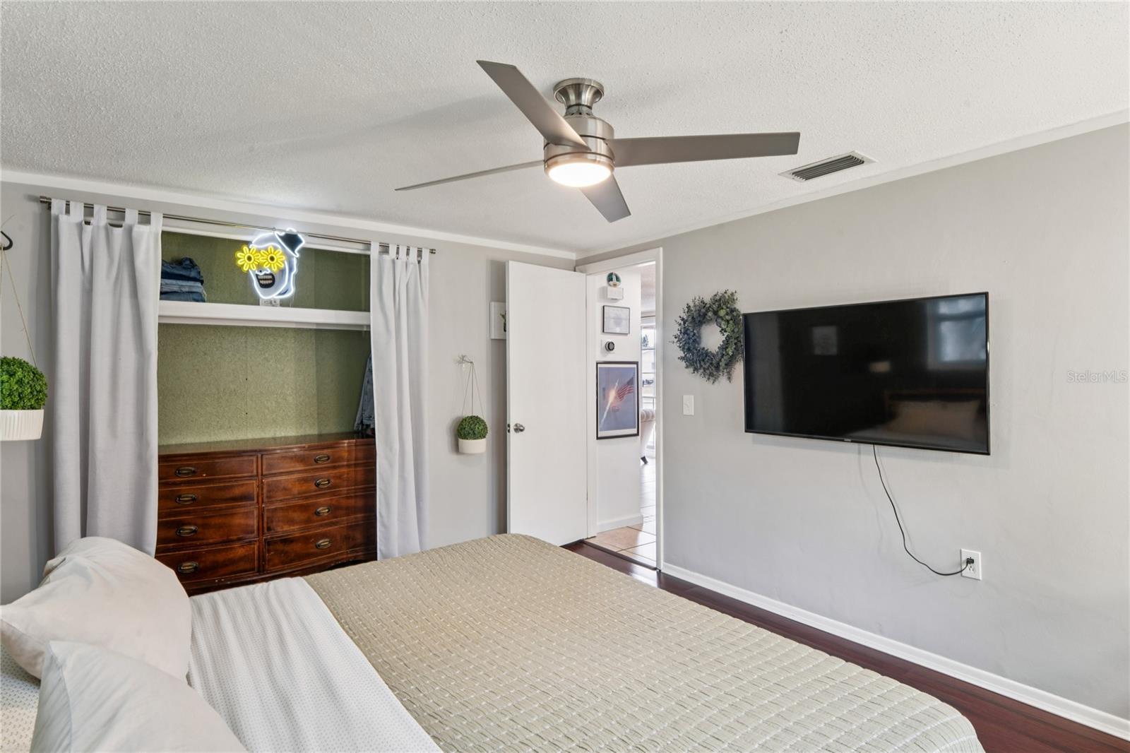 Image 17 of 37 For 6805 Altavista Street