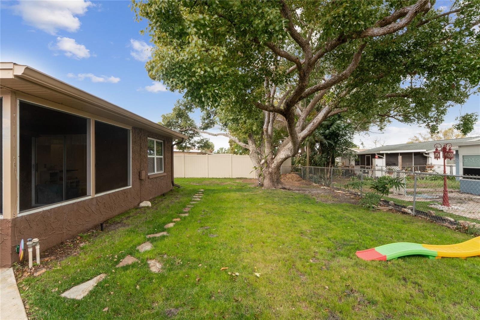 Image 26 of 37 For 6805 Altavista Street