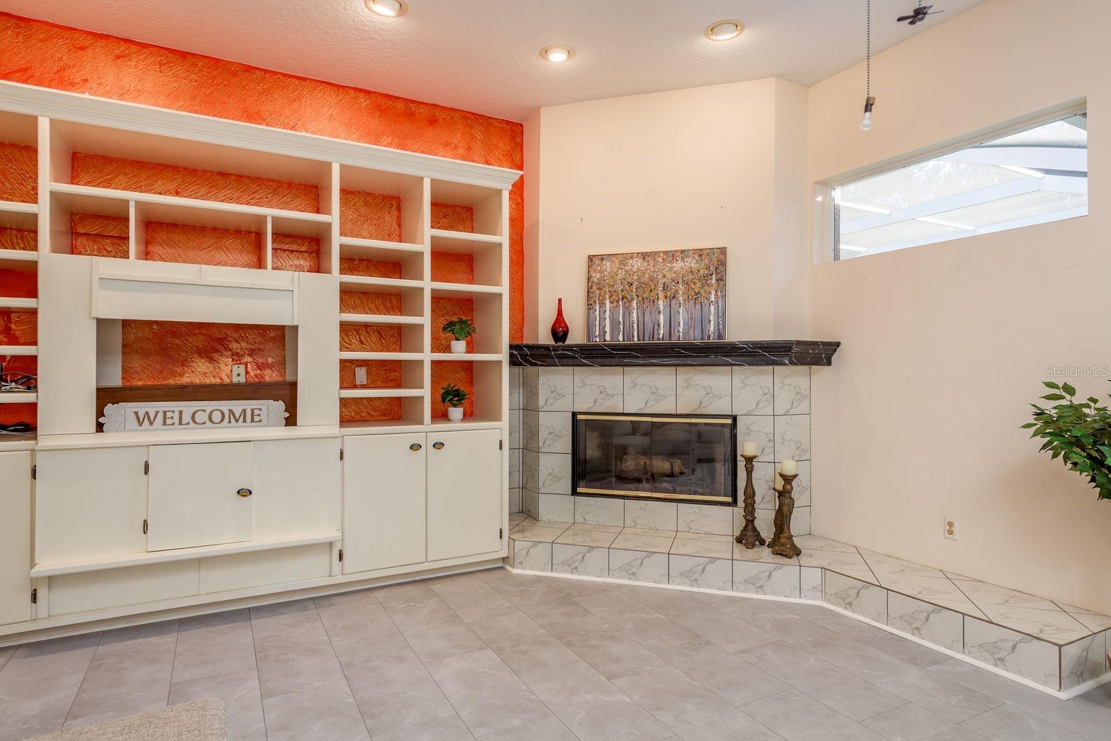 Image 14 of 48 For 771 Weathersfield Drive