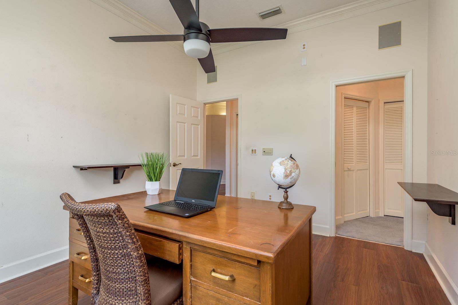 Image 18 of 48 For 771 Weathersfield Drive