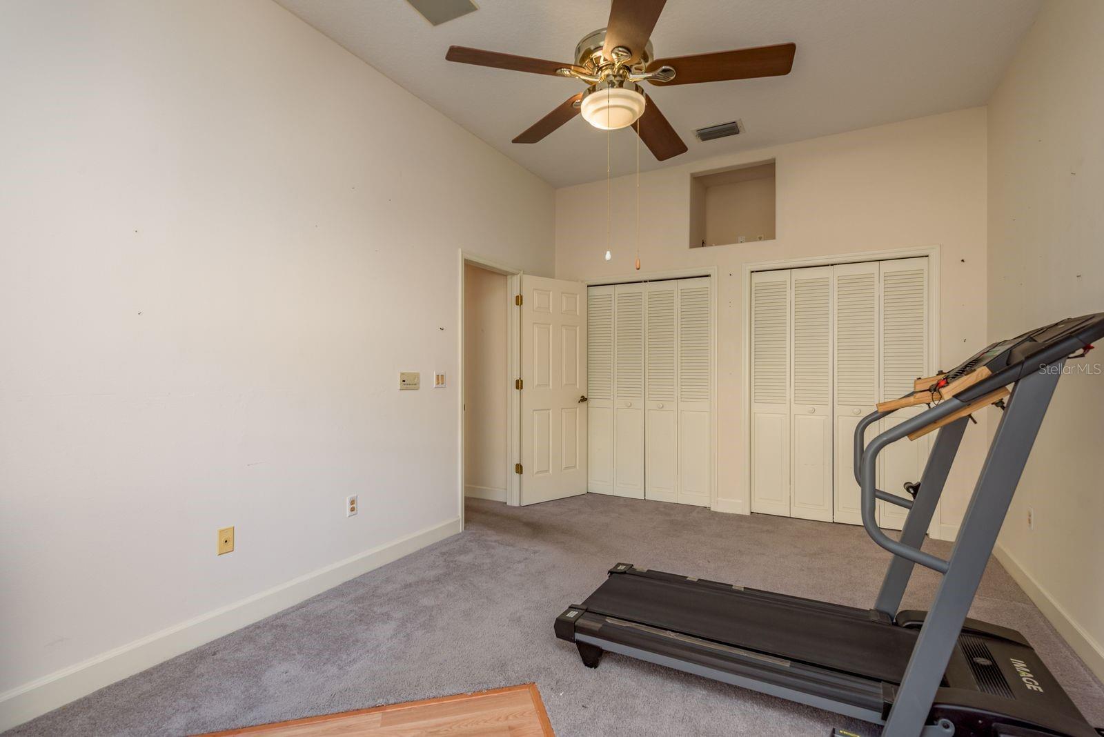 Image 26 of 48 For 771 Weathersfield Drive