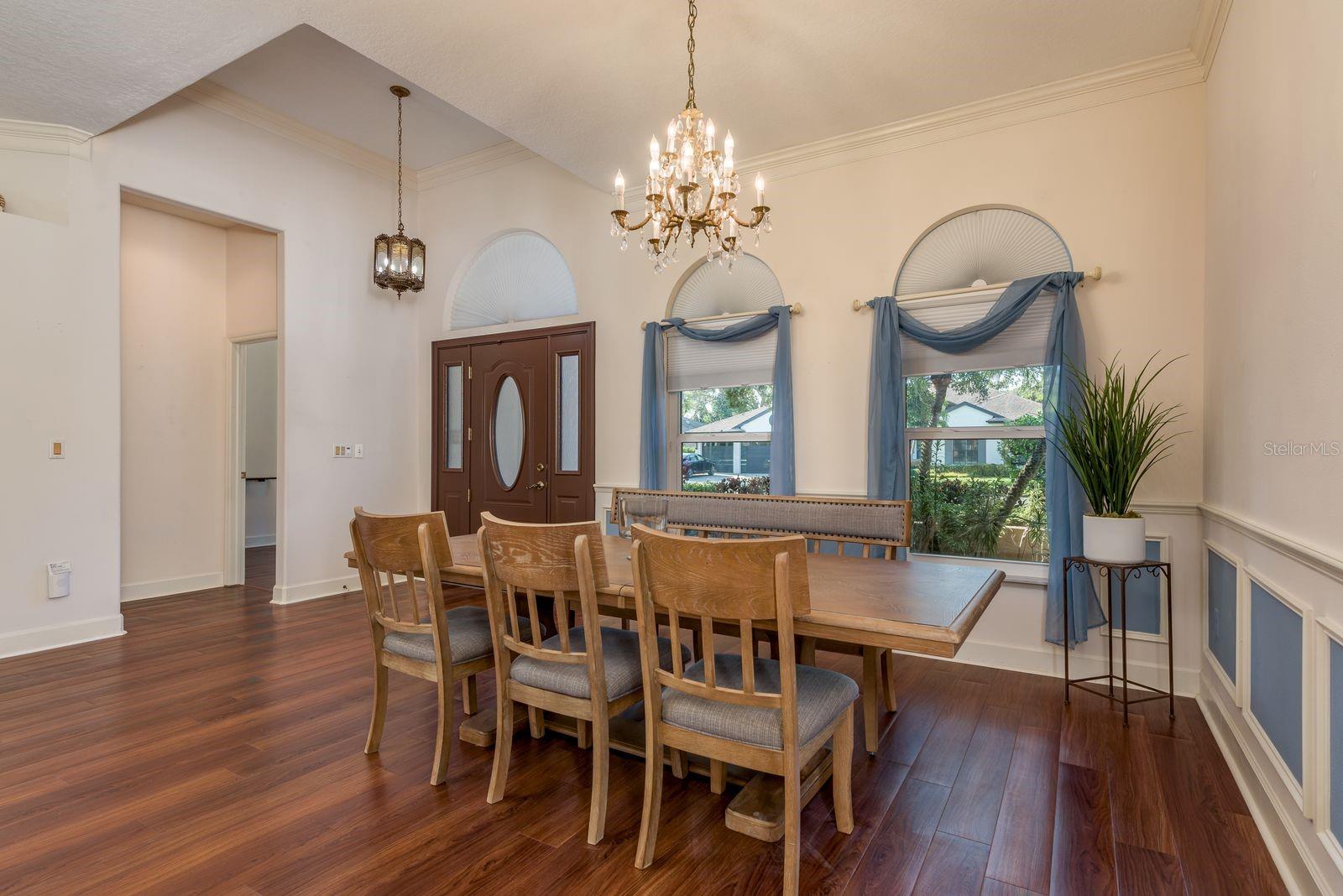 Image 7 of 48 For 771 Weathersfield Drive