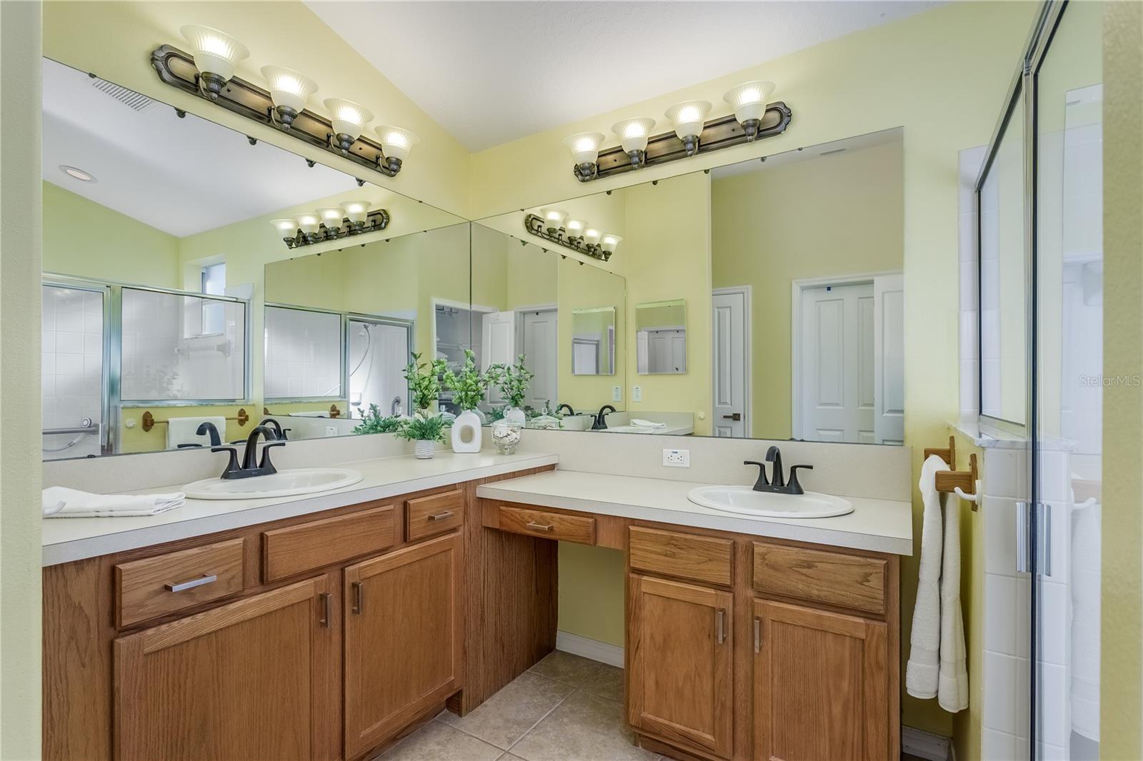 Image 17 of 45 For 20914 Ruby Red Way