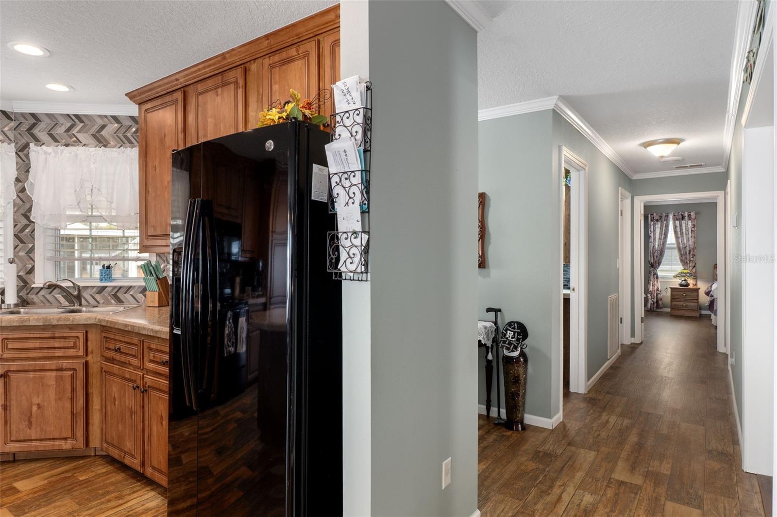 Image 14 of 38 For 37533 Gill Avenue