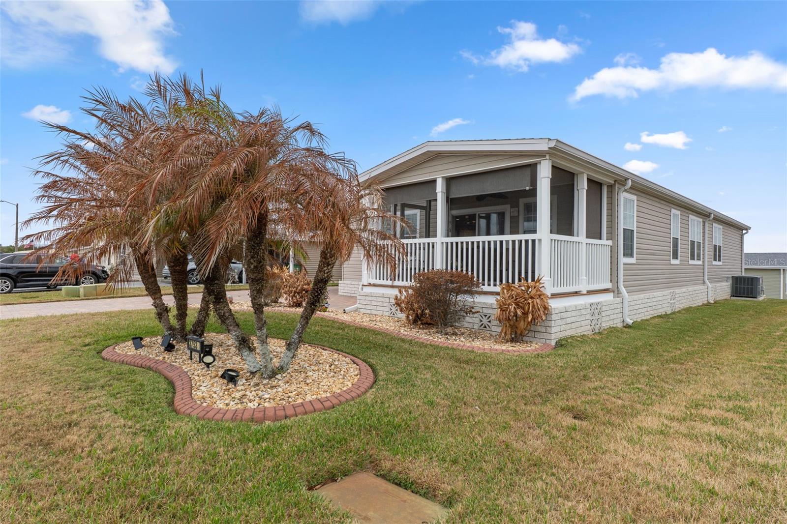 Image 2 of 38 For 37533 Gill Avenue