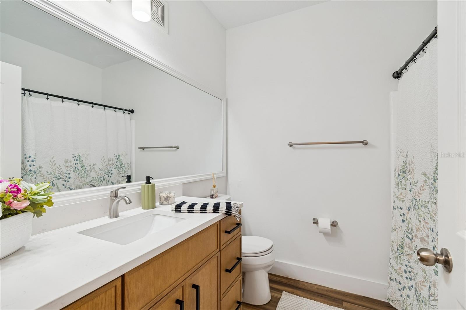 Image 23 of 36 For 4207 Dale Mabry Highway 9207