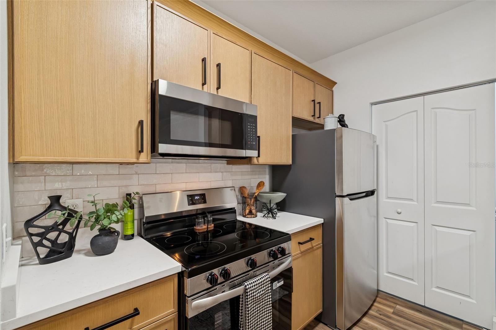 Image 7 of 36 For 4207 Dale Mabry Highway 9207