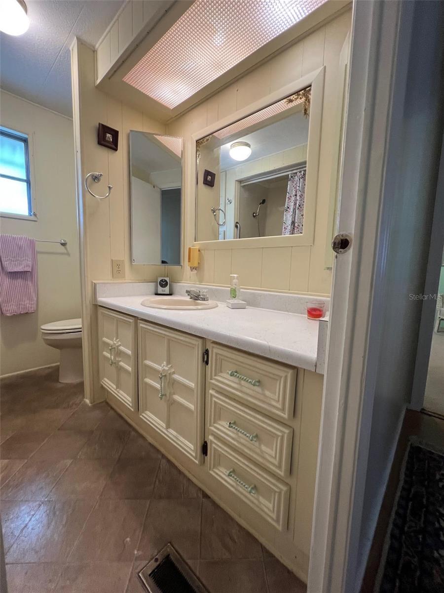 Listing photo id 15 for 29250 Us Highway 19 N 248