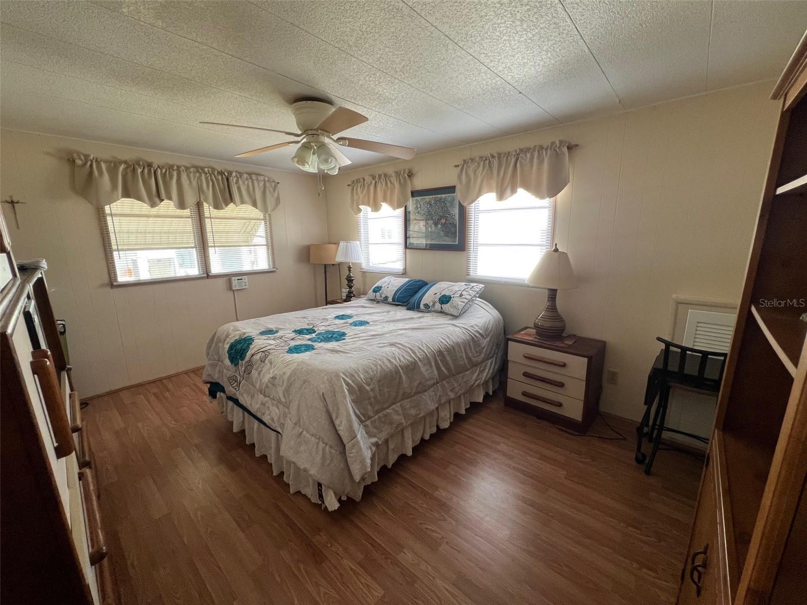 Listing photo id 22 for 29250 Us Highway 19 N 248