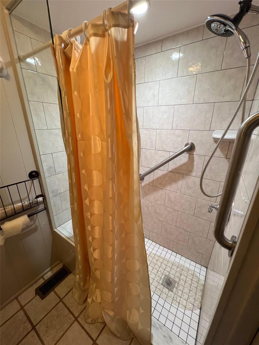 Listing photo id 26 for 29250 Us Highway 19 N 248